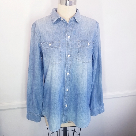 Madewell Tops - Madewell | Buttondown Chambray Long Sleeve Blouse, size Large